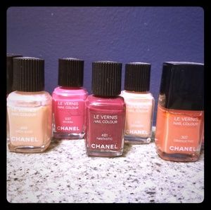 Chanel Le Vernis nail polish